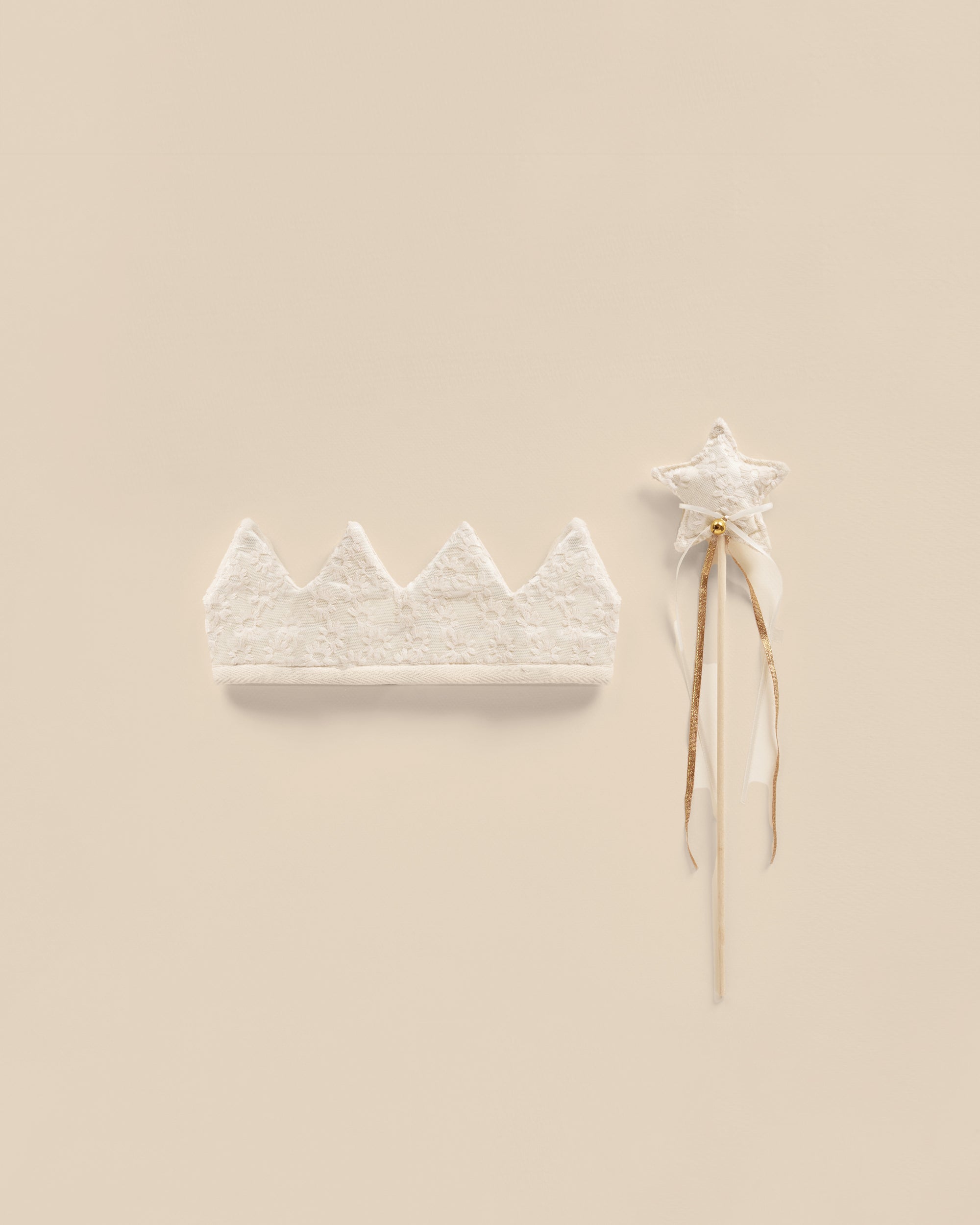 Crown and Wand Set | Daisy Embroidery