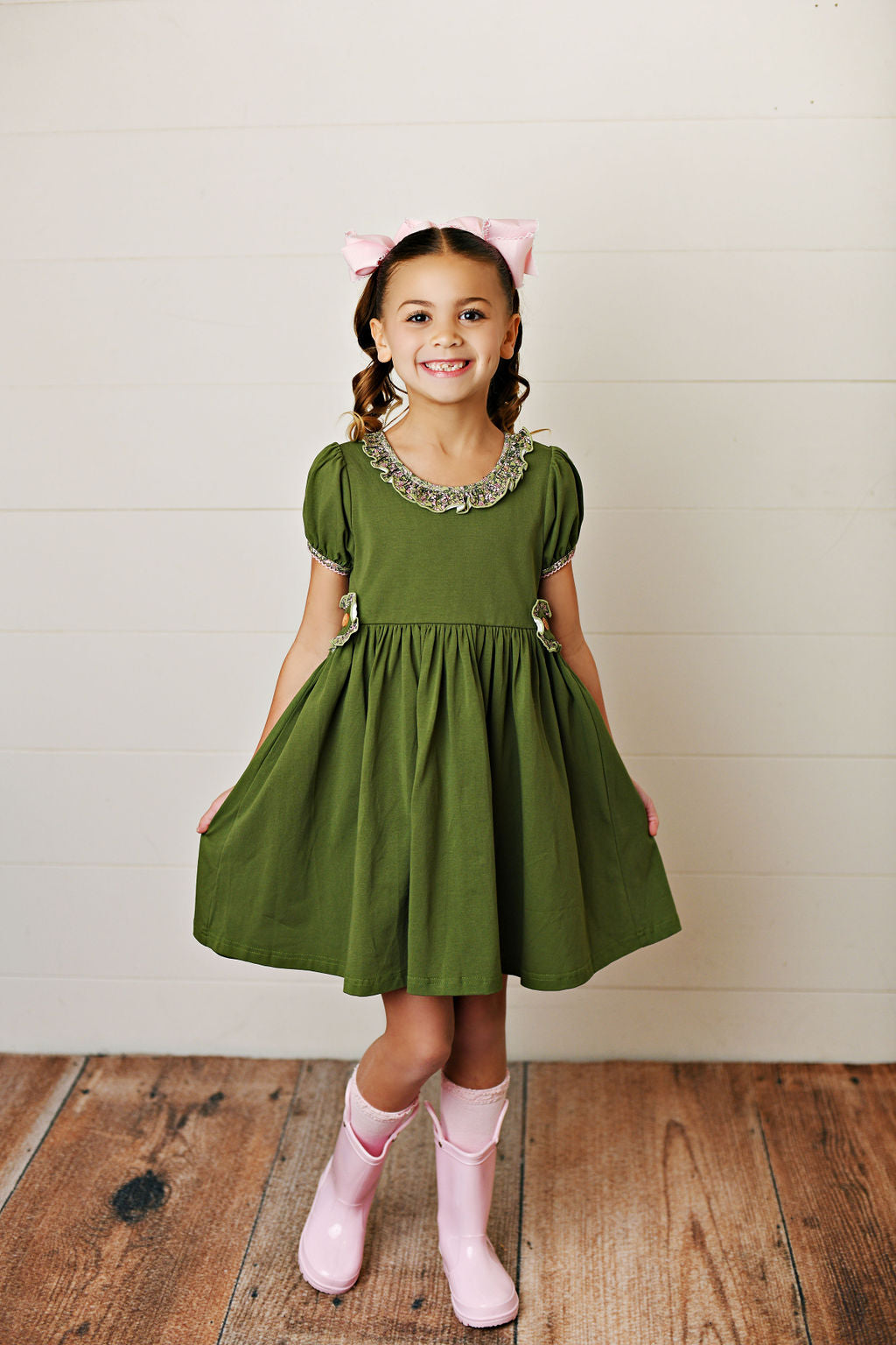 Olive Ditsy Floral Gwen Tab Dress